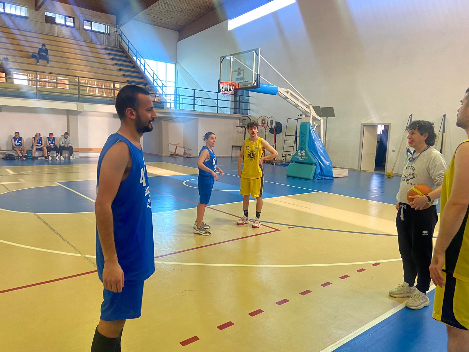 Basket integrato Angel Castelleone Happy Team Pizzighettone 7145